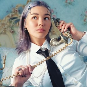“Audrey Mika”的封面