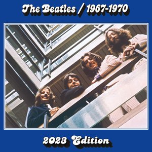 “The Beatles 1967-1970 (2023 Edition)”的封面