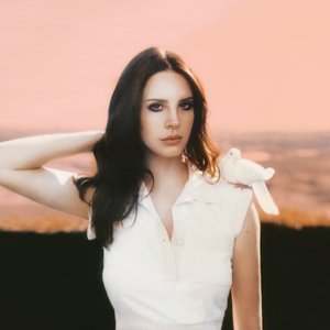 “Lana Del Rey”的封面