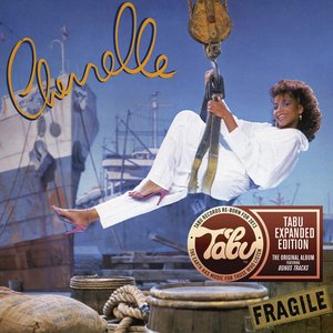 “Fragile”的封面