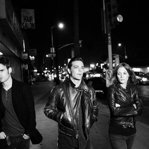 'Black Rebel Motorcycle Club'の画像