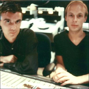 Изображение для 'Brian Eno & David Byrne'