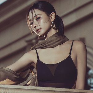 “TZUYU”的封面