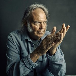 'Neil Young' için resim