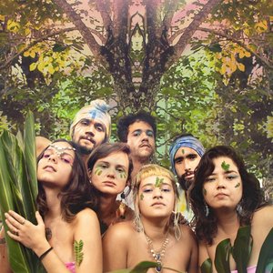 Imagem de 'Tata Chama & as Inflamáveis'