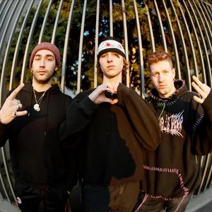 Изображение для 'TAURO BOYS'