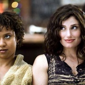 “Idina Menzel, Tracie Thoms”的封面