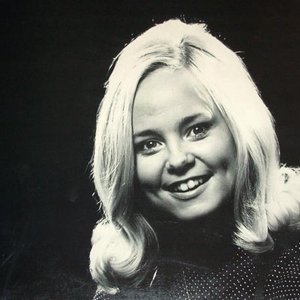 Image for 'Evie'