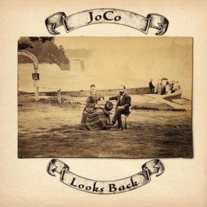 “JoCo Looks Back”的封面