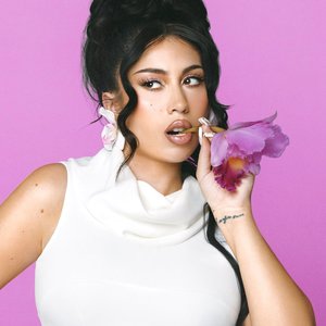 “Kali Uchis”的封面