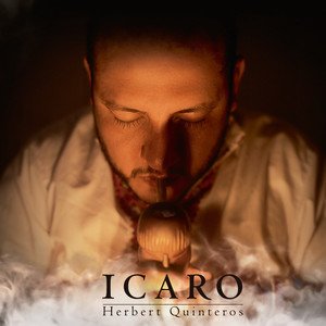 “Icaro”的封面