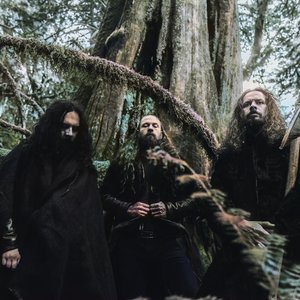 'Wolves in the Throne Room' için resim