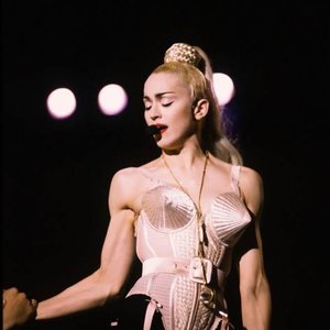 Immagine per 'Madonna'