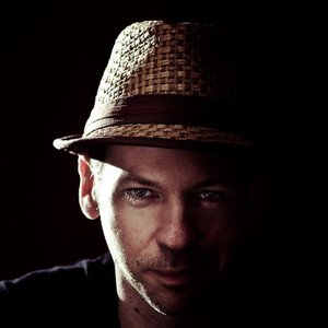 “Secret Cinema”的封面