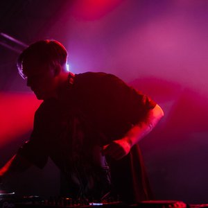 “BLVCK CVRNVGE”的封面
