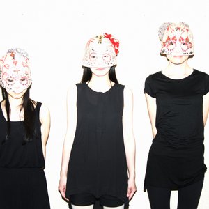 “Nisennenmondai”的封面