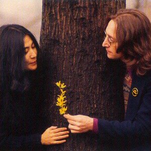 “John Lennon & Yoko Ono”的封面