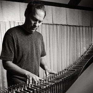 “Cliff Martinez”的封面