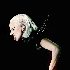 “Lady Gaga”的封面