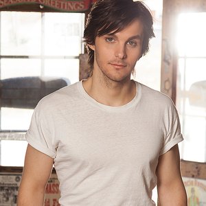 Bild för 'Charlie Worsham'