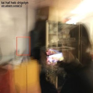 “Ein Albwm Cyntaf Ni”的封面