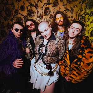 “Gen and The Degenerates”的封面