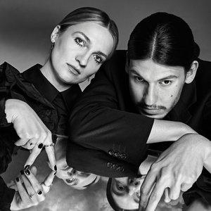 “Pola Chobot & Adam Baran”的封面