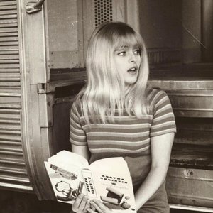 Imagem de 'Christie Laume'