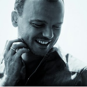 'Gigi D'Alessio'の画像