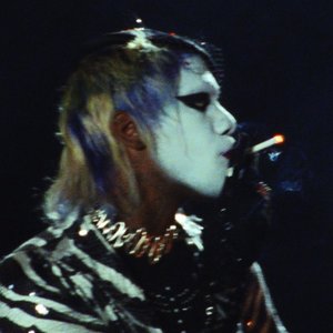 'Yves Tumor' için resim