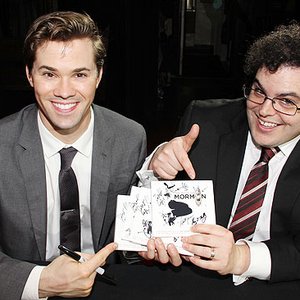 “Andrew Rannells & Josh Gad”的封面