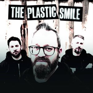 Bild för 'The Plastic Smile'