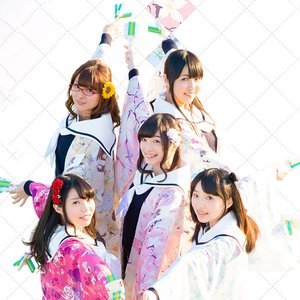 Изображение для 'チーム“ハナヤマタ”'