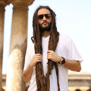 “Alborosie”的封面