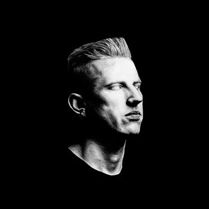 “Great Dane”的封面