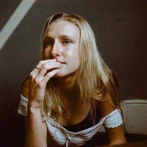 “Billie Marten”的封面