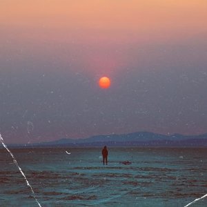 “Intersteller”的封面