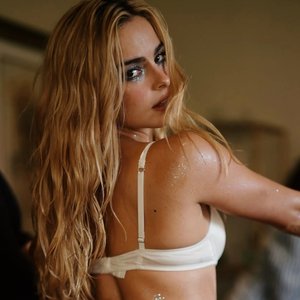Image for 'Addison Rae'