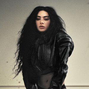 'Charli XCX'の画像