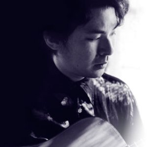 “Ayuo”的封面