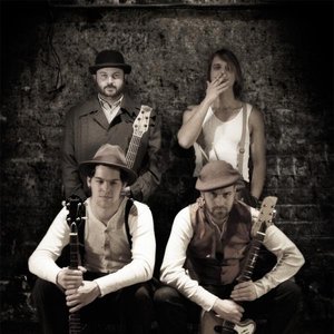 “The Snowdroppers”的封面