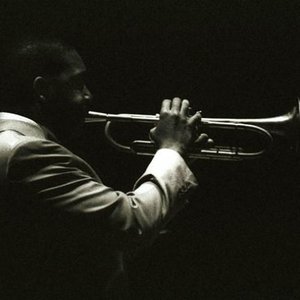 “Wynton Marsalis”的封面