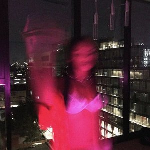 “let u go”的封面