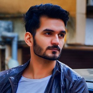 “Gajendra Verma”的封面