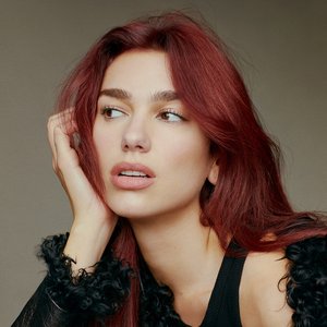 “Dua Lipa”的封面