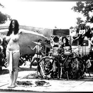 “Hawkwind”的封面