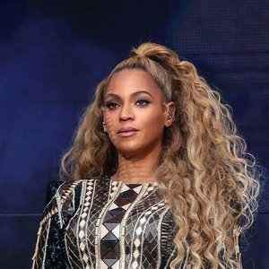 'Beyoncé' için resim