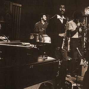 Image pour 'Lonnie Liston Smith & The Cosmic Echoes'