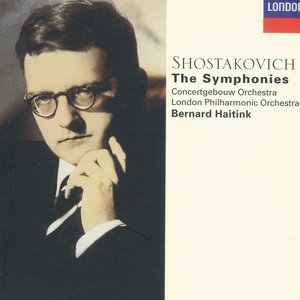 'Shostakovich: The Symphonies' için resim