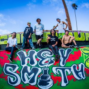 Imagem de 'HEY-SMITH'